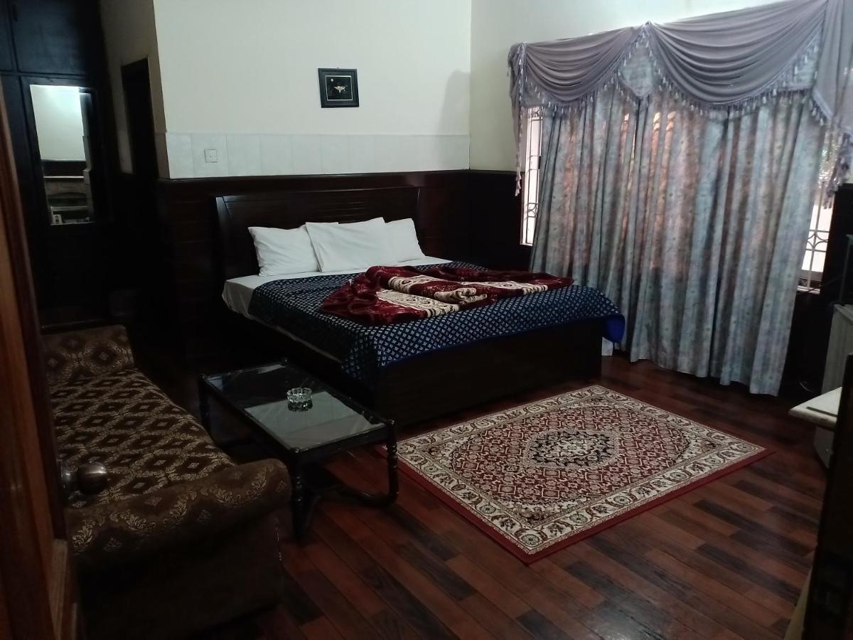 New Islamabad Guest House ภายนอก รูปภาพ